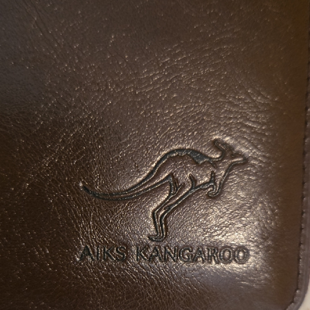 Aiks KangarooBrown Men's wallet